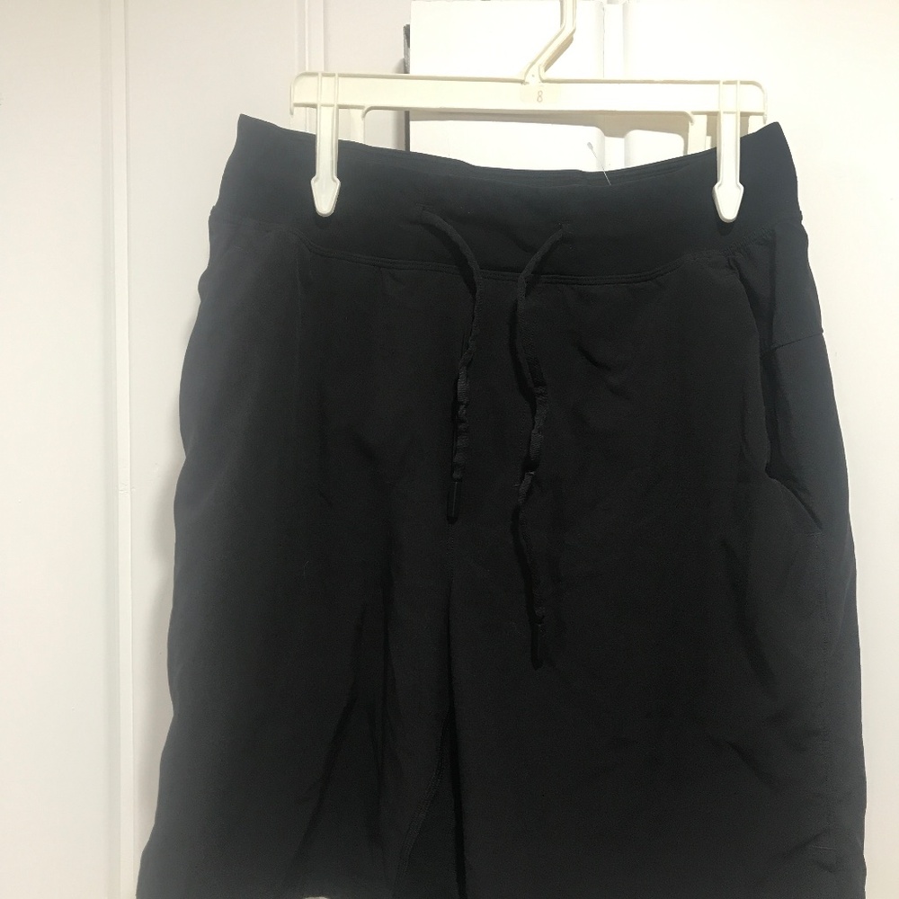 Lululemon black shorts